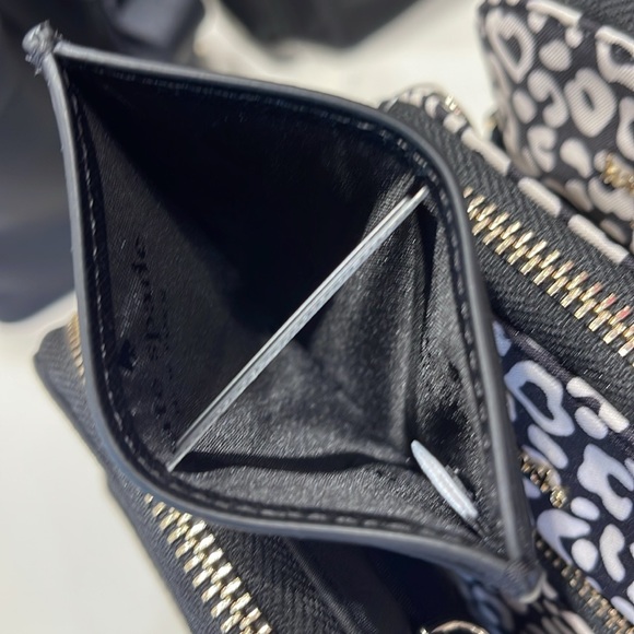 Kate Spade Madison Saffiano Leather Small Slim Card Holder
COLOR: Black 
NWT - Picture 12 of 16